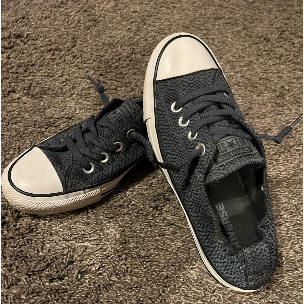 Converse All Stars slip on gym shoes! Blue/black Size 7 (can be worn with socks)
